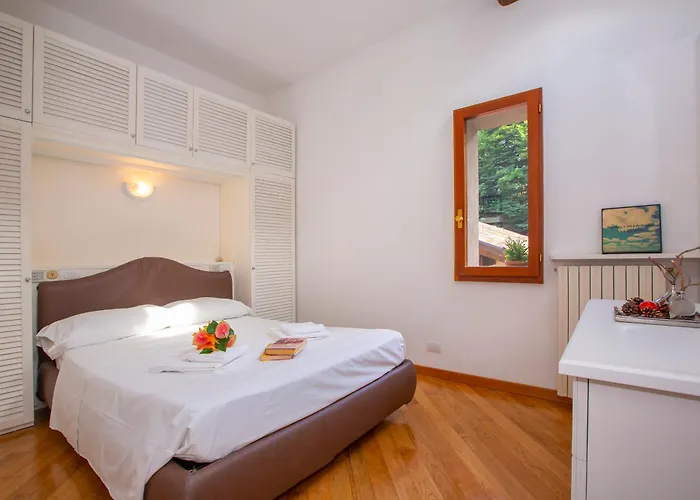 Bella Panoramica Lägenhet Menaggio